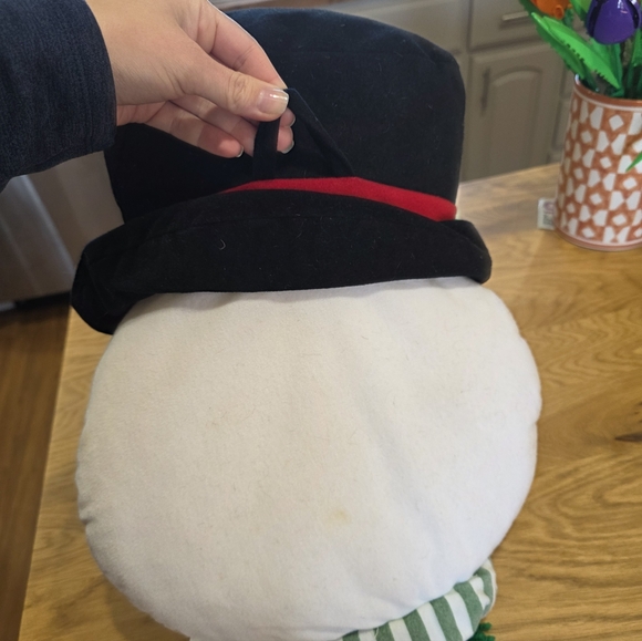 1990s Vintage Santa And Frosty Pillows